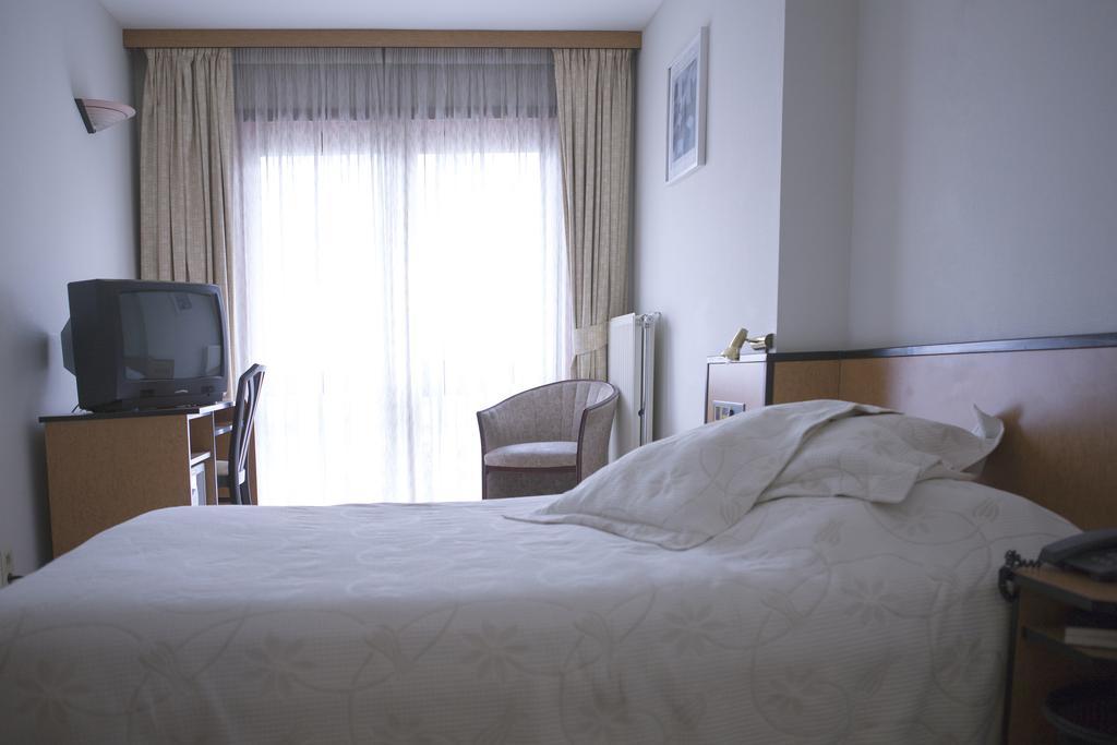 Hotel Des Zouaves Коксейде Номер фото